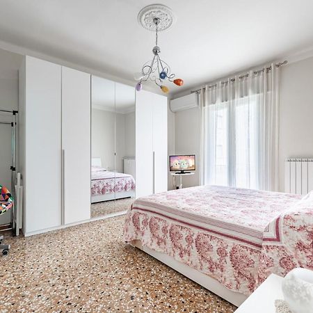 La Fenice Mestre Apartment ภายนอก รูปภาพ
